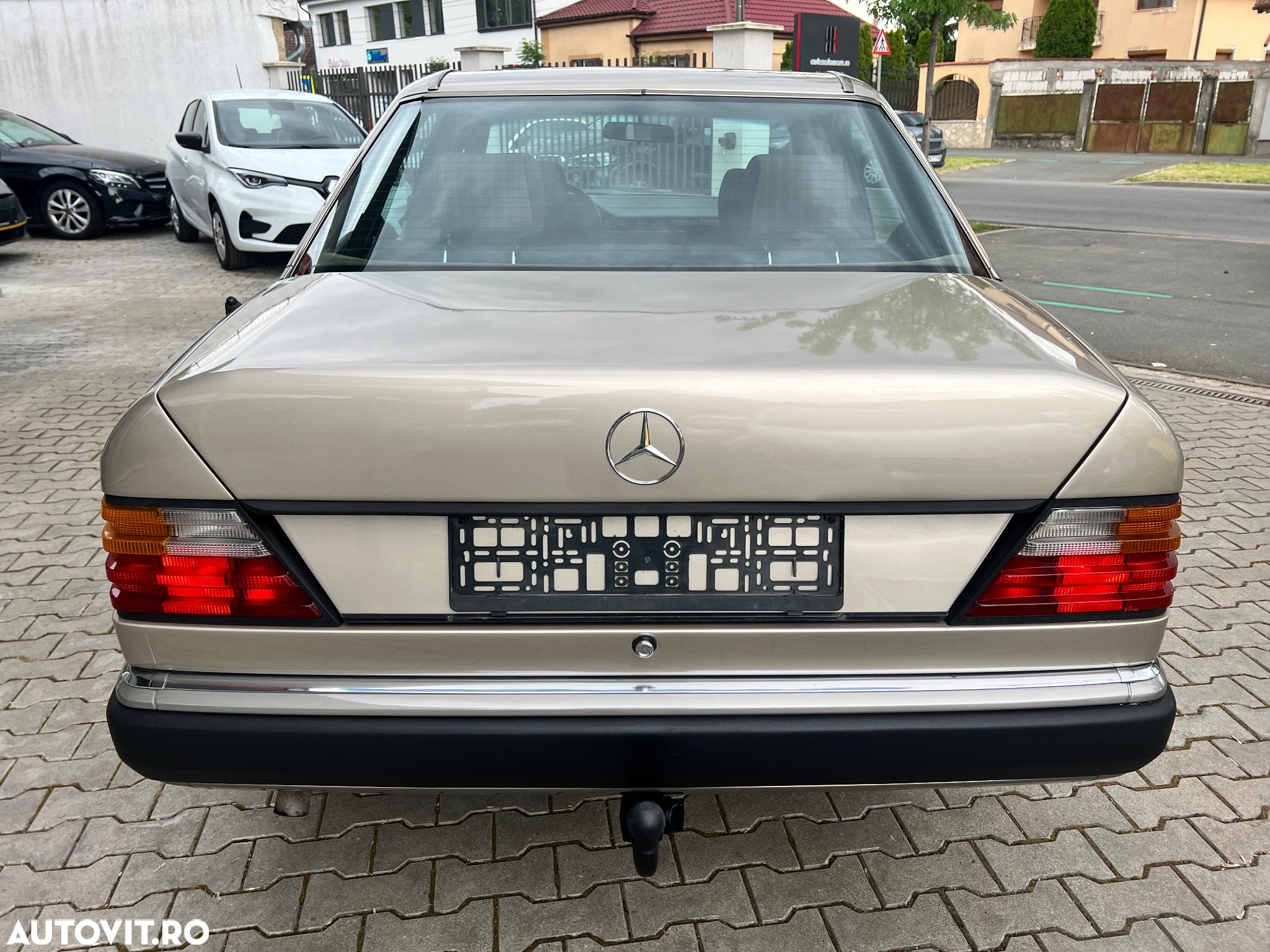 Mercedes-Benz W124 - 10