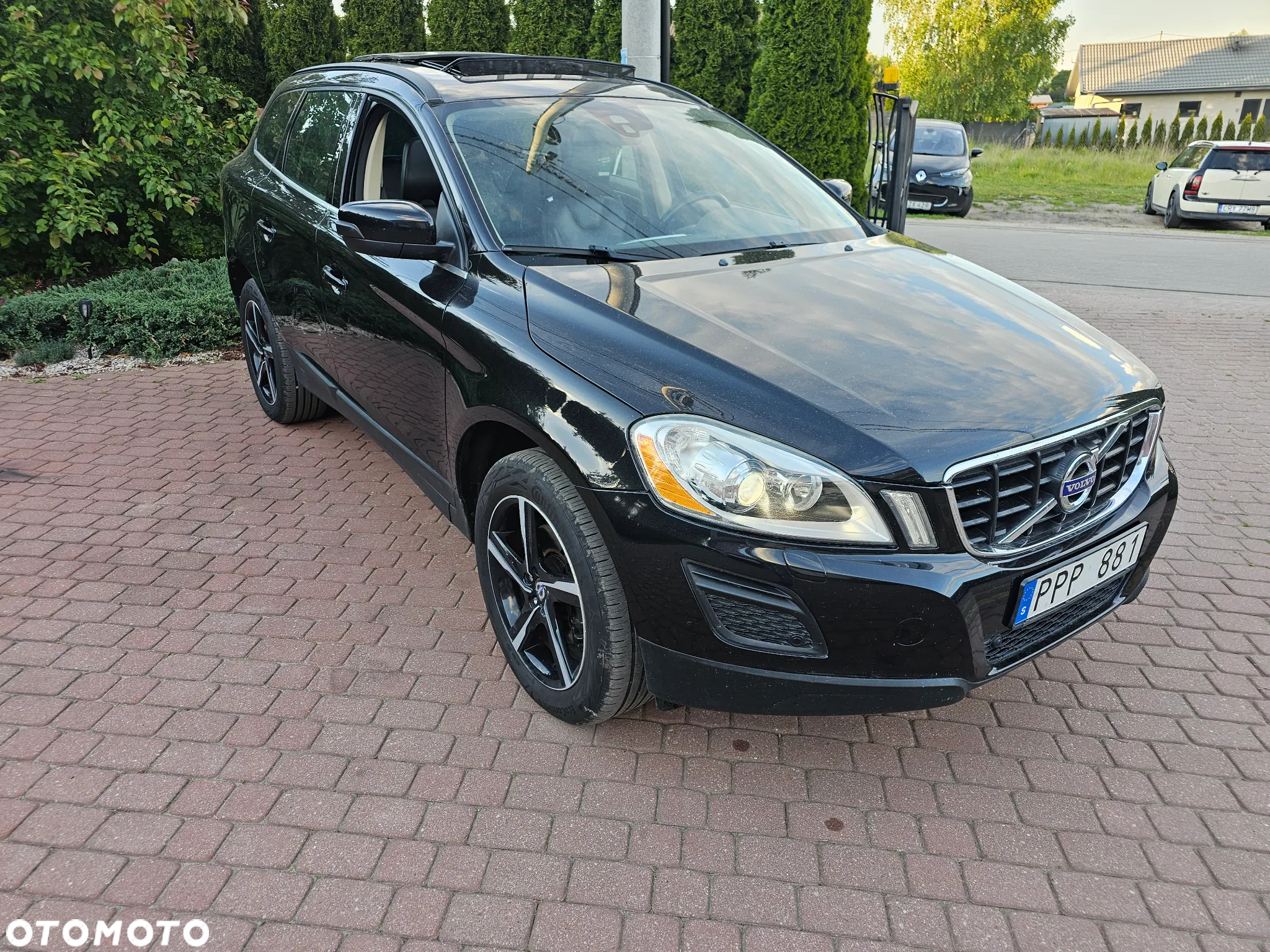 Volvo XC 60 D3 R-Design - 2