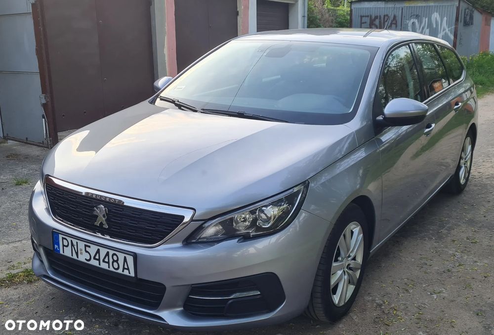 Peugeot 308 - 1