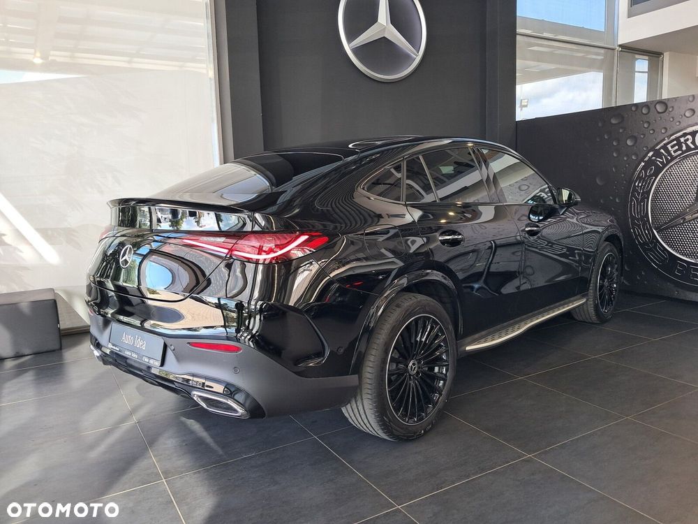 Mercedes-Benz GLC - 21