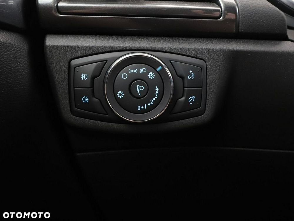 Ford Mondeo 2.0 EcoBlue Titanium - 34