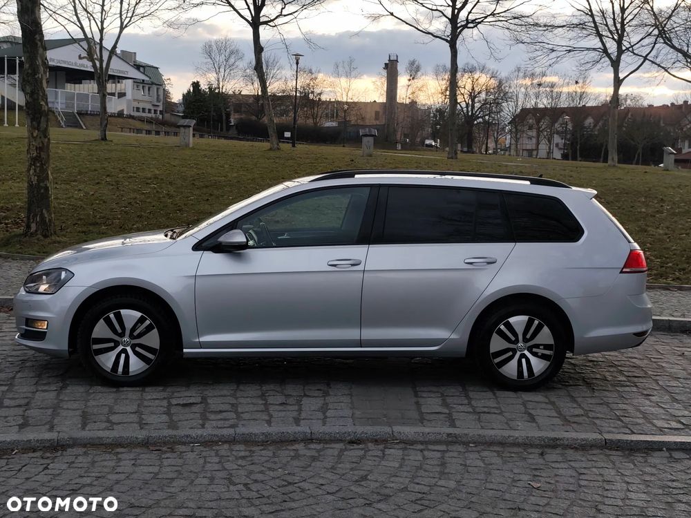 Volkswagen Golf 1.6 BlueTDI DSG Comfortline - 4