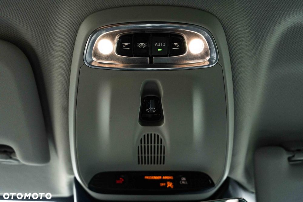 Volvo V60 Cross Country - 27