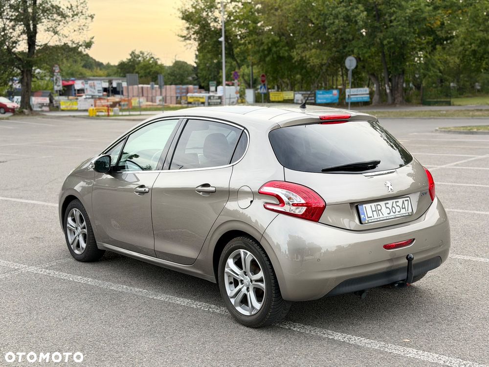 Peugeot 208 1.2 PureTech Allure - 4