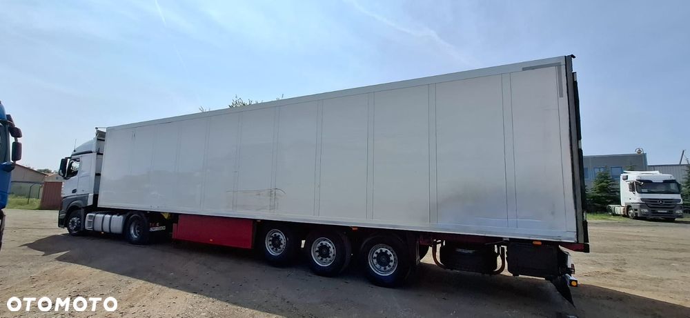 Schmitz Cargobull SKO - 2