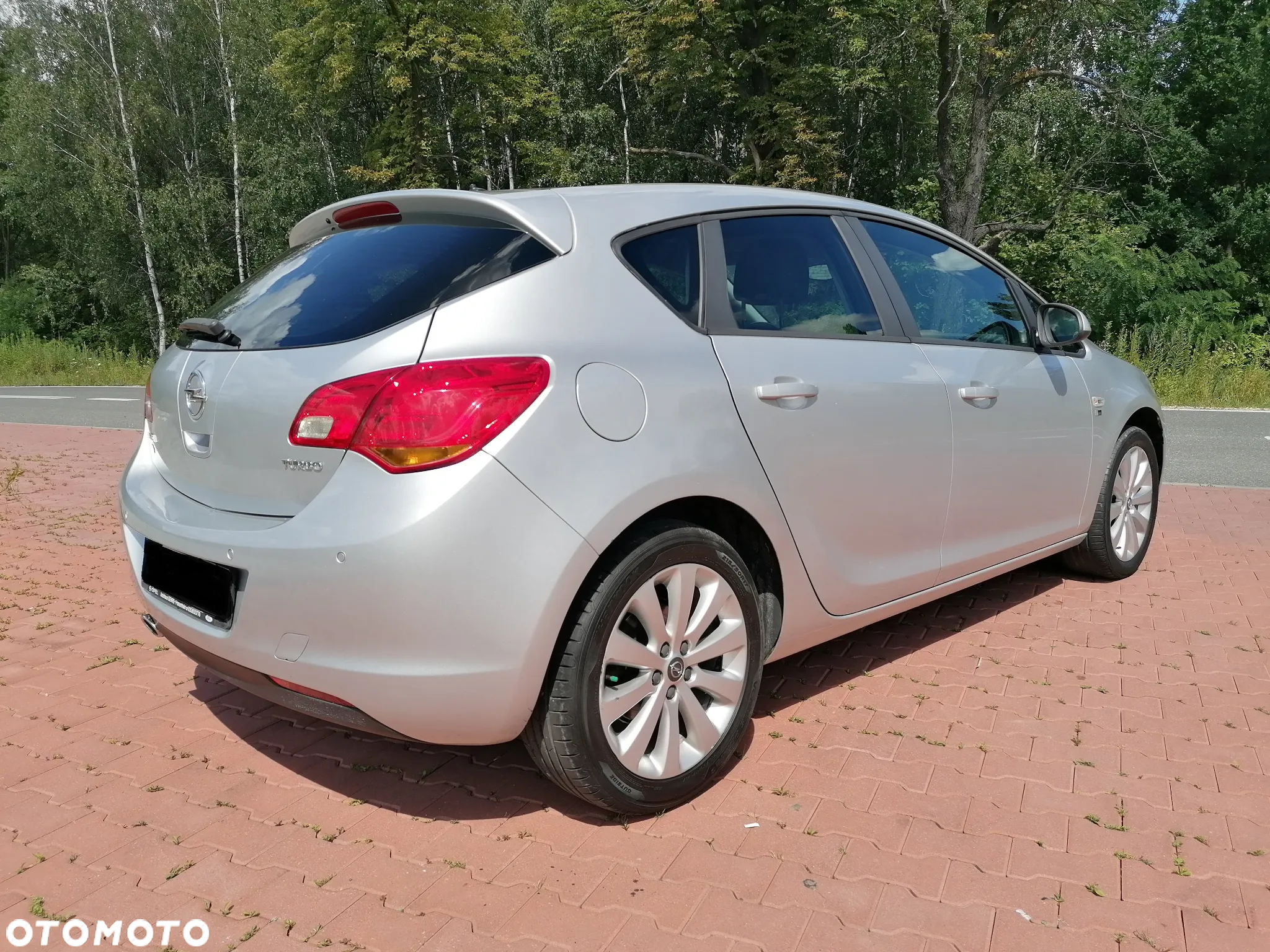 Opel Astra 1.4 Turbo 150 Jahre - 11