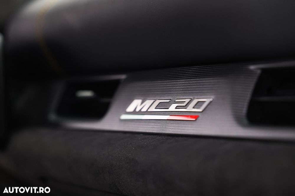 Maserati MC20 - 16