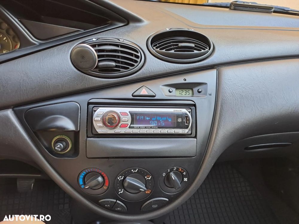 Ford Focus - 6
