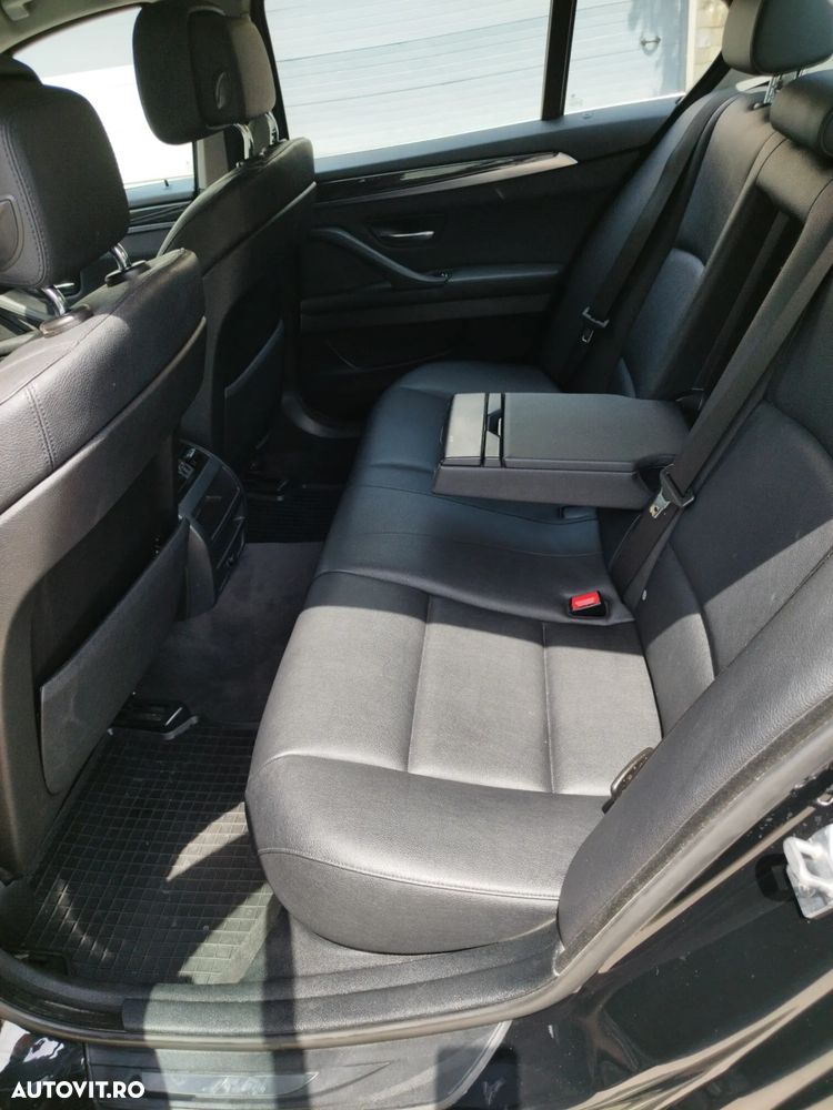 BMW Seria 5 535i xDrive AT - 7