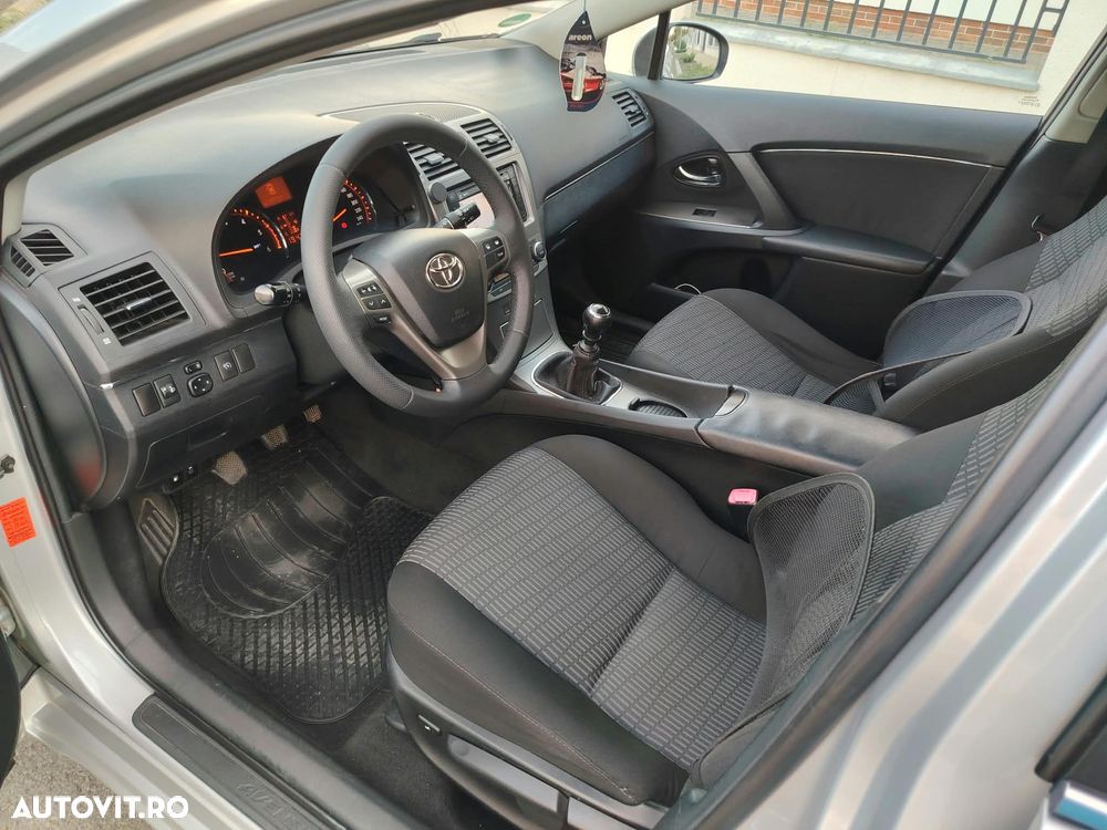 Toyota Avensis 2.0 D-4D Edition - 6