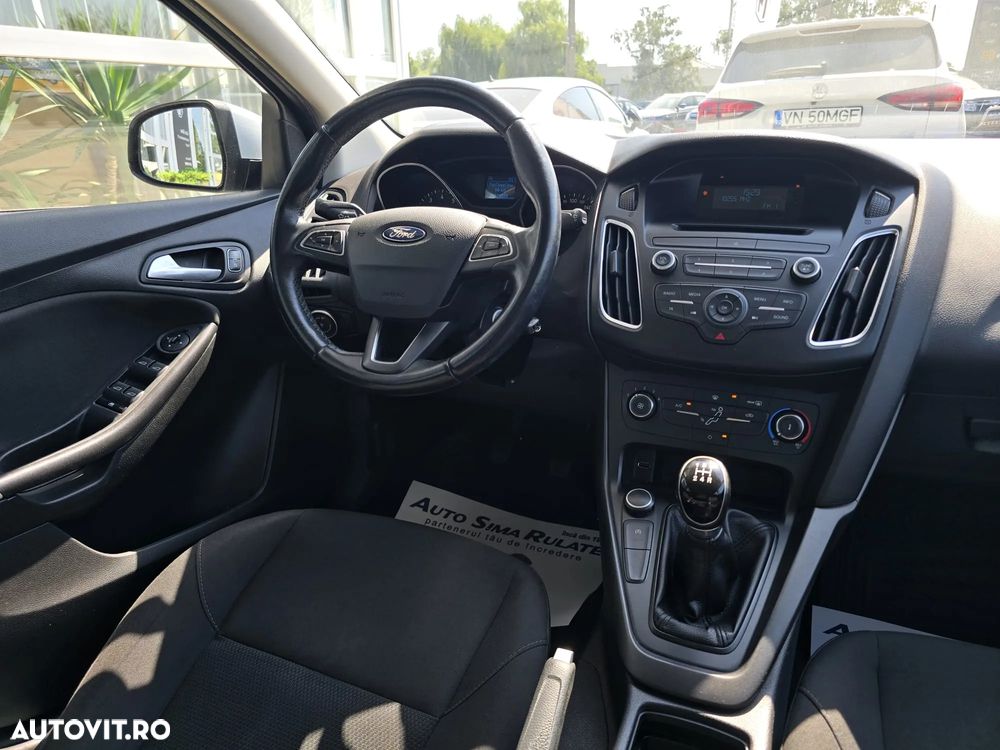 Ford Focus 1.0 EcoBoost Trend - 17