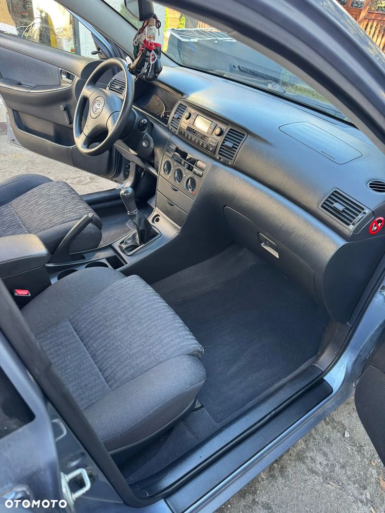 Toyota Corolla 1.4 VVT-i Base - 12