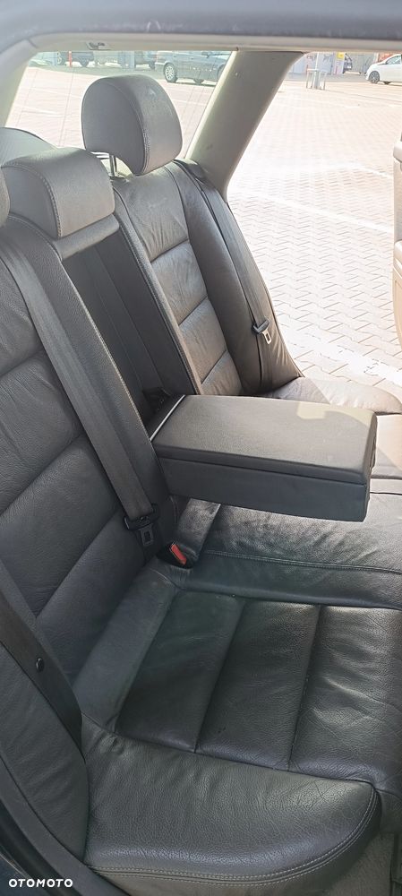 Audi A4 Avant - 16