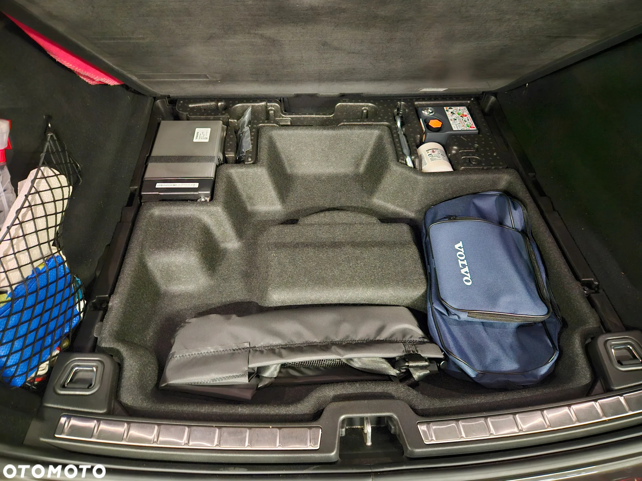 Volvo XC 60 T4 R-Design - 13