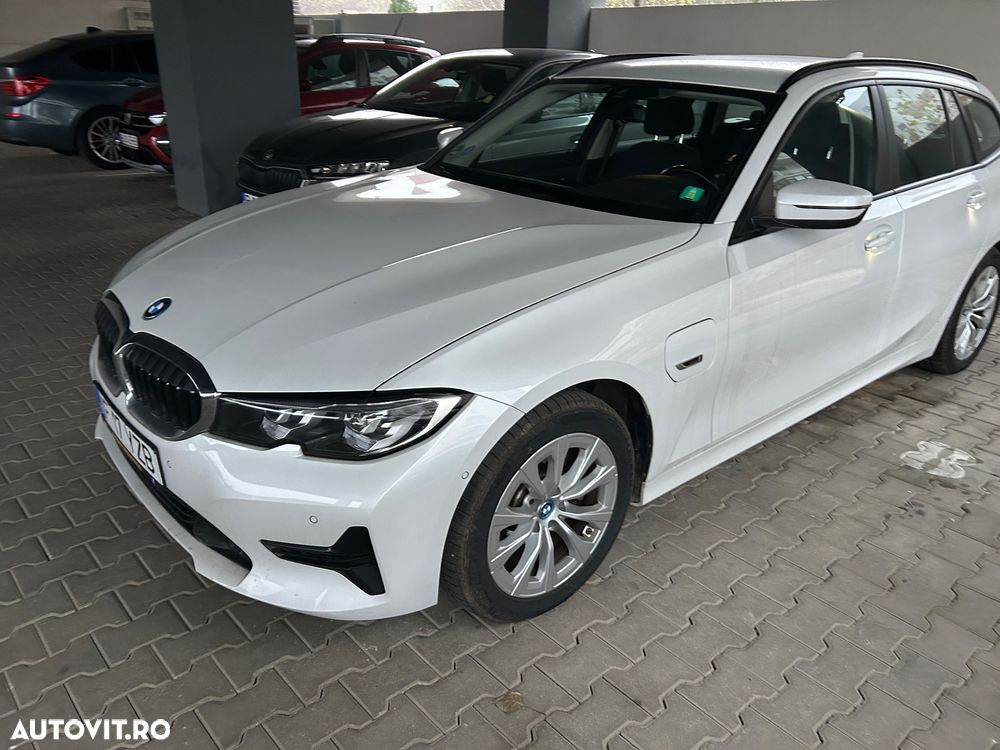 BMW Seria 3 320e Touring Aut. - 5