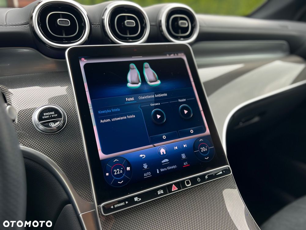 Mercedes-Benz GLC - 32