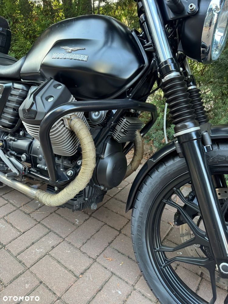 Moto Guzzi V7 - 4