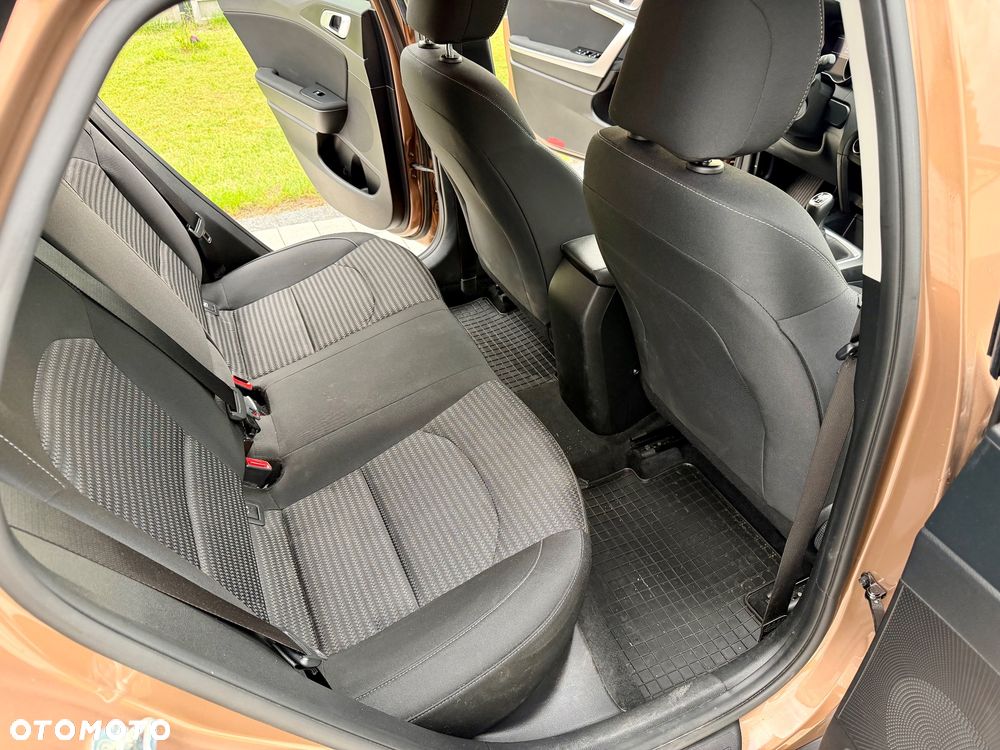Kia XCeed 1.5 T-GDI M - 28