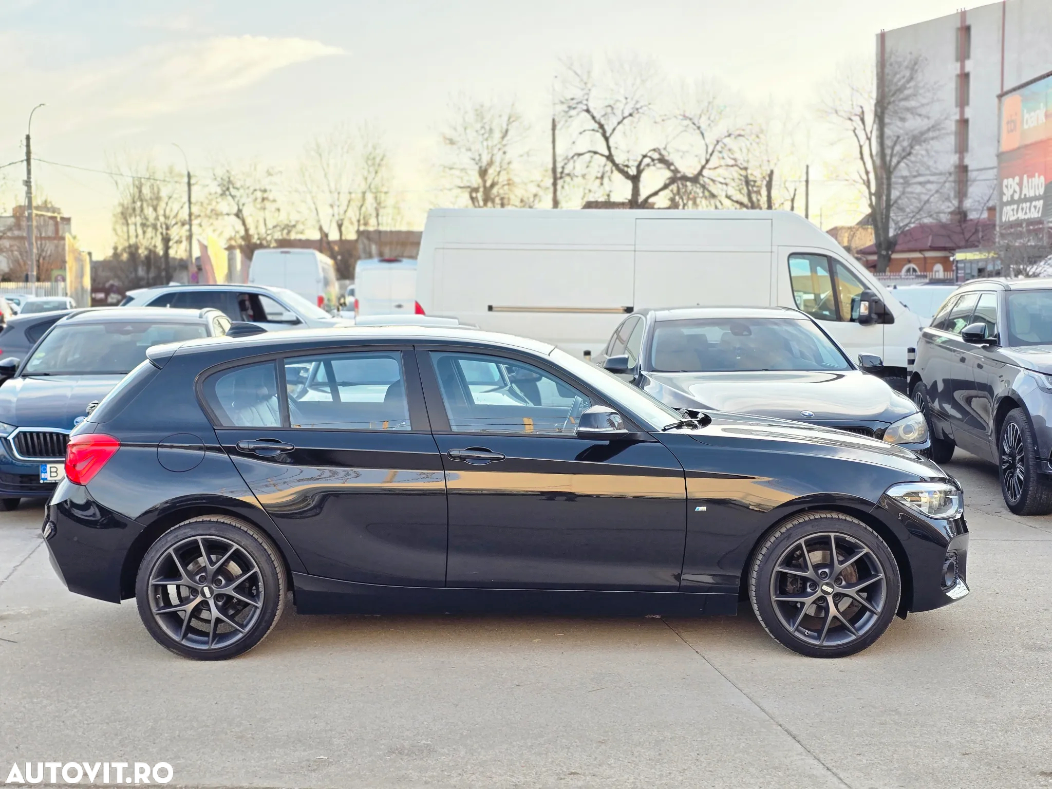BMW Seria 1 120i Aut. M Sport - 2