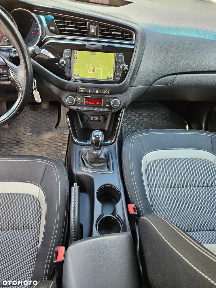 Kia Ceed 1.6 GDI L Business Line - 24