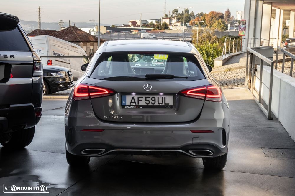 Mercedes-Benz A 250 e AMG Line - 7