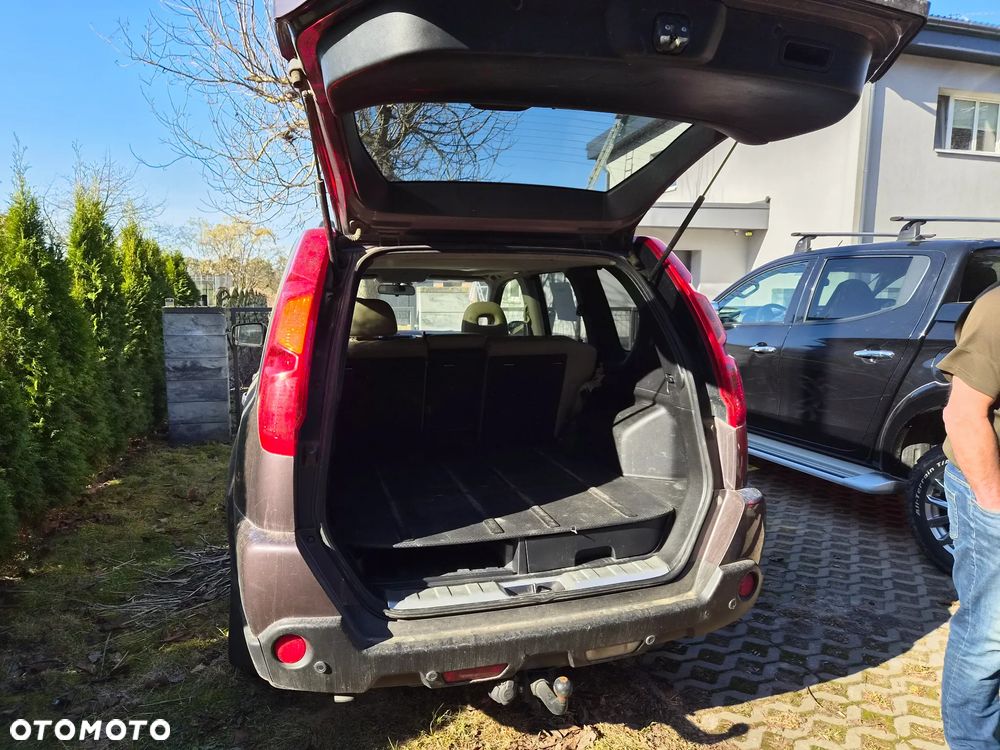 Nissan X-Trail 2.0 dCi XE - 14