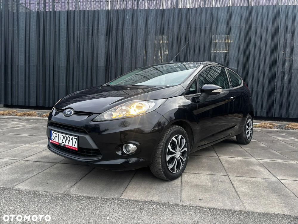 Ford Fiesta 1.25 Champions Edition - 32