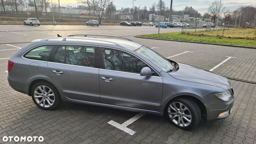 Skoda Superb 2.0 TDI 4x4 Elegance - 8