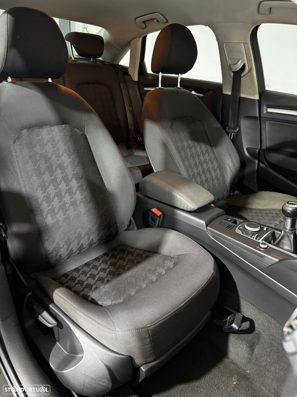 Audi A3 Limousine 1.6 TDI Advance - 6