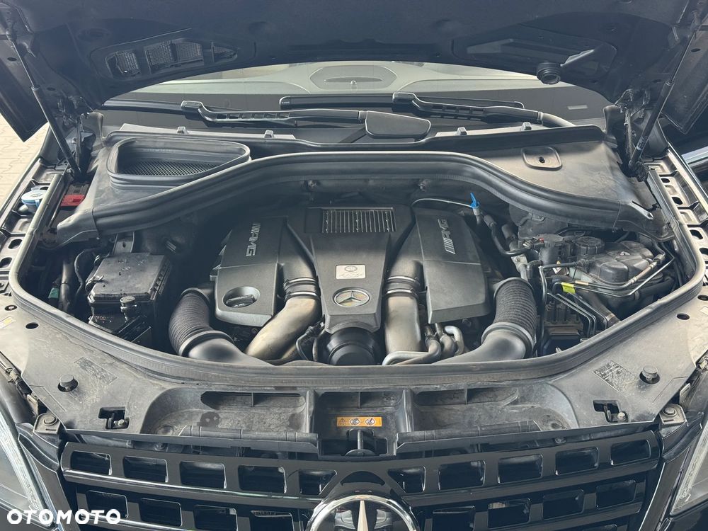Mercedes-Benz ML 63 AMG 4-Matic - 34