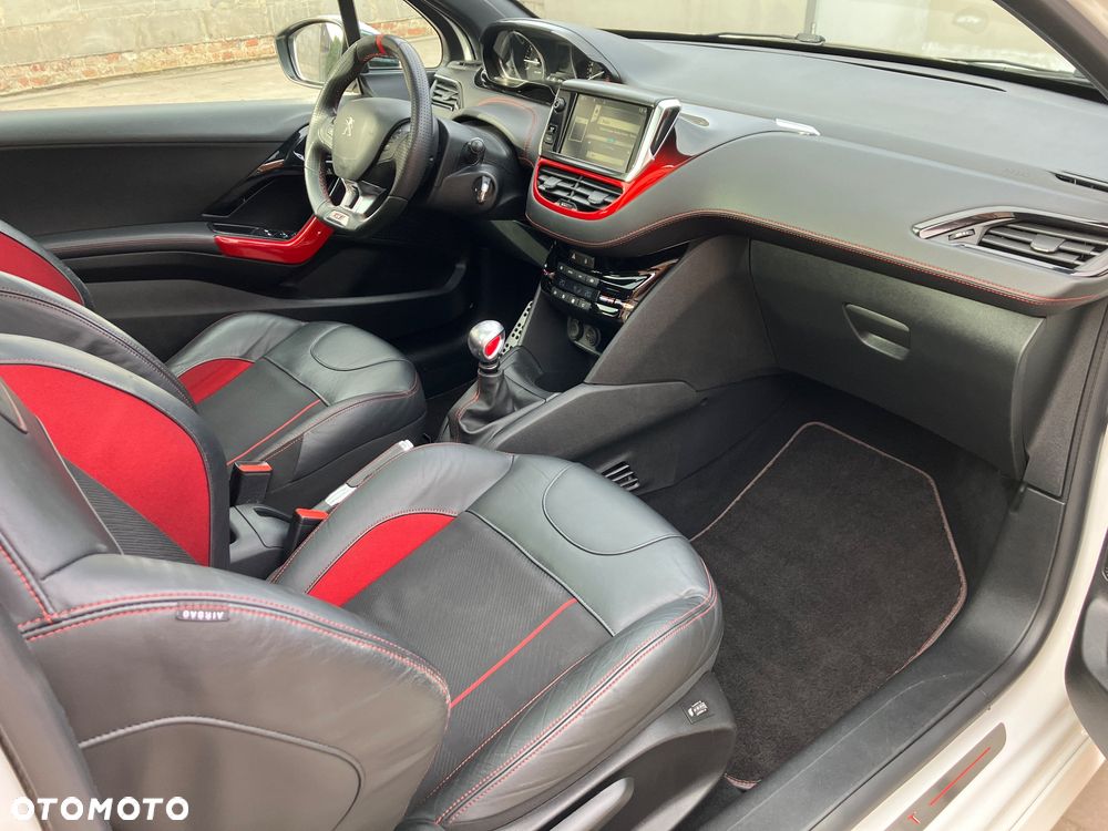 Peugeot 208 1.6 THP GTi - 16