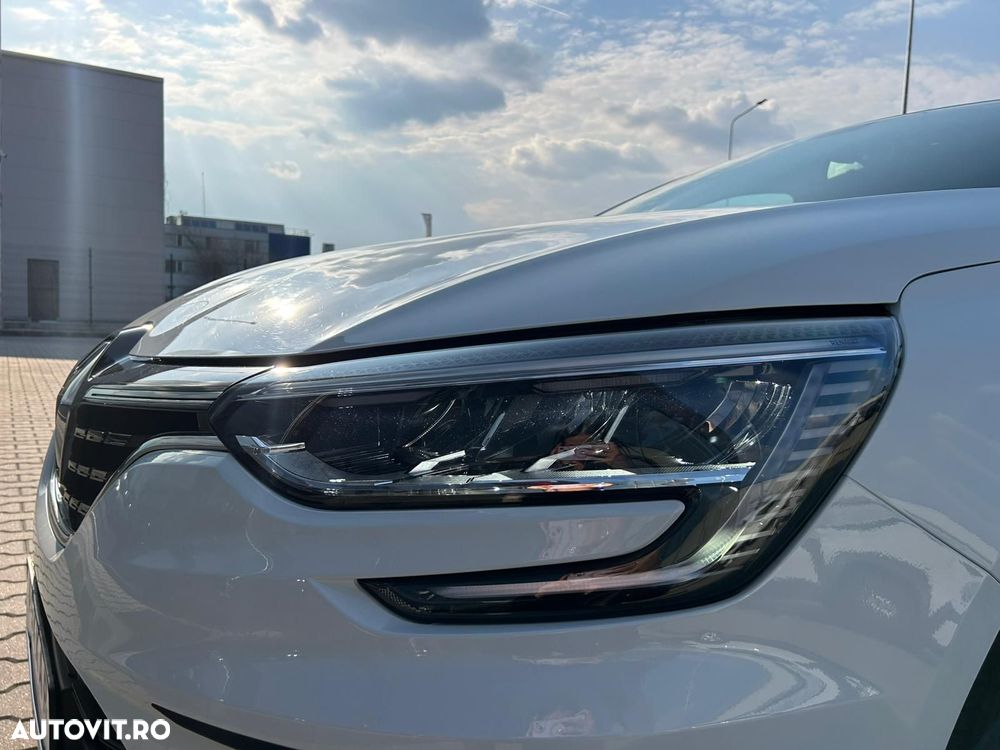 Renault Megane TCe 140 EDC GPF Zen - 27