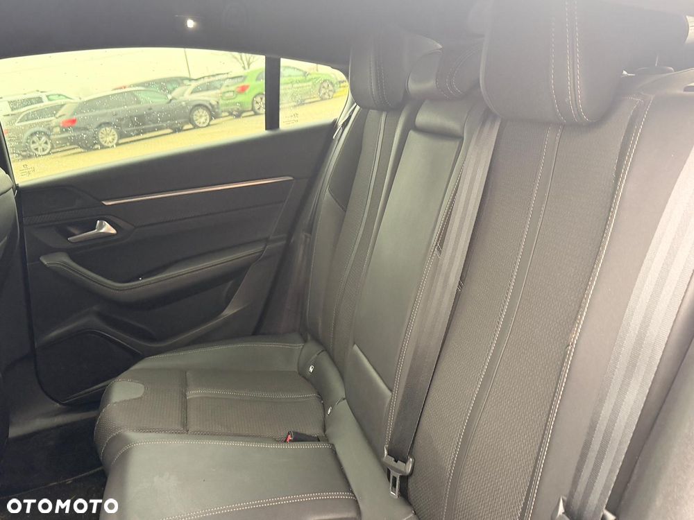 Peugeot 508 1.6 PureTech GT Line S&S EAT8 - 12