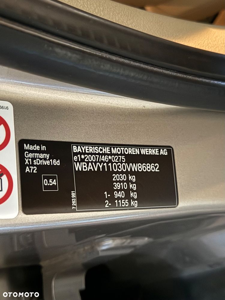 BMW X1 sDrive16d xLine - 19