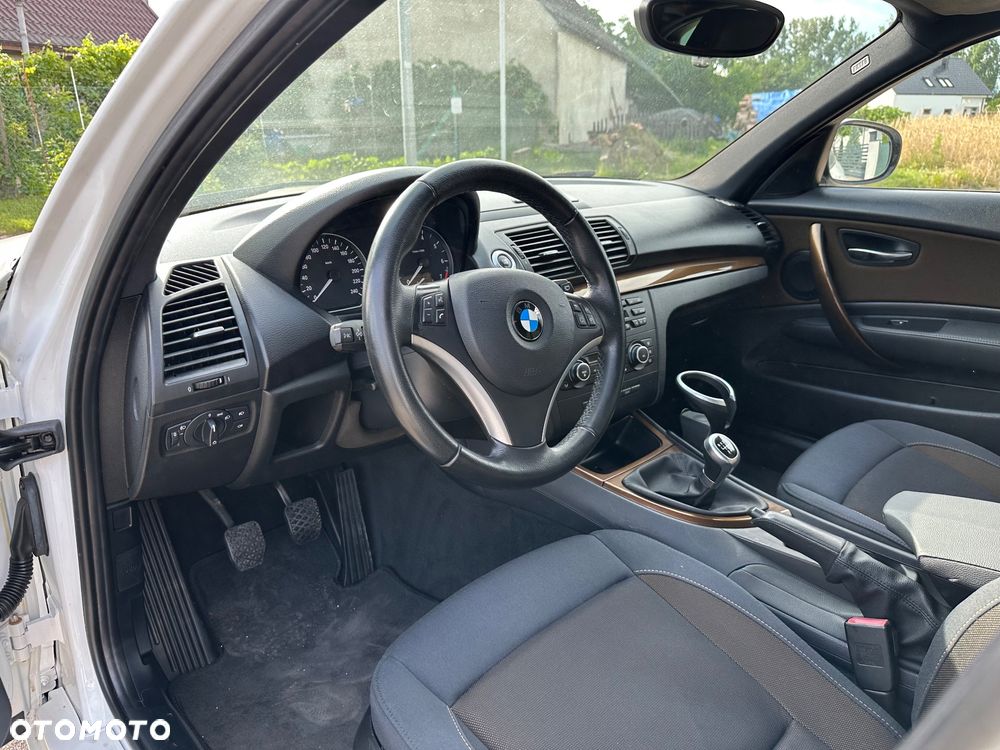 BMW Seria 1 - 18