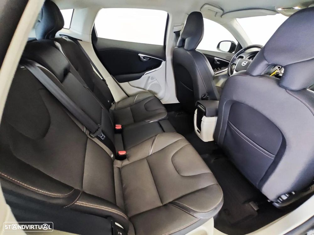Volvo V40 Cross Country 1.6 D2 Momentum - 51