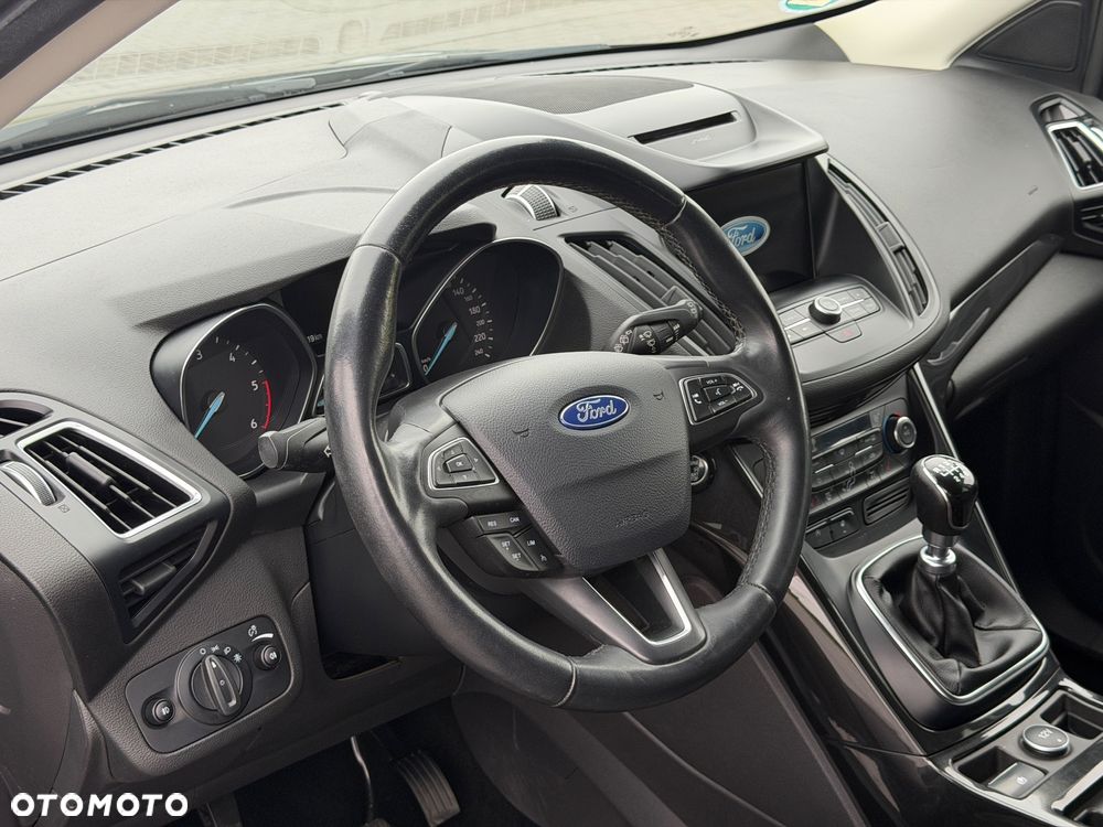 Ford Kuga - 7