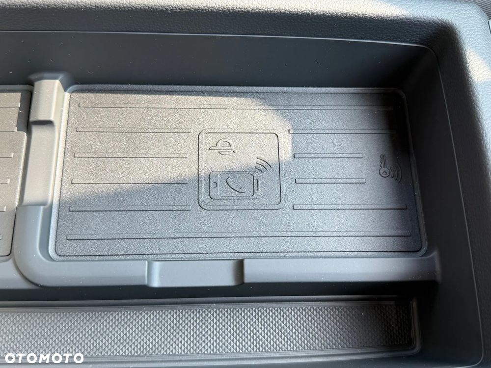 Audi A4 Avant 40 TDI S tronic S line - 22