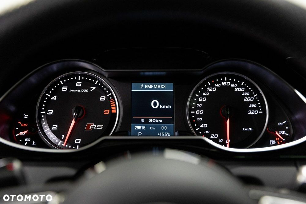 Audi RS4 Avant Avant S tronic - 39