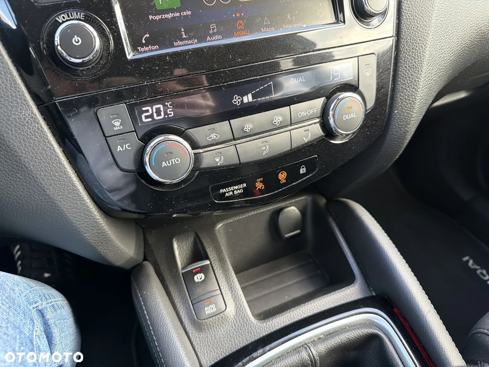 Nissan Qashqai 1.3 DIG-T N-Connecta - 20