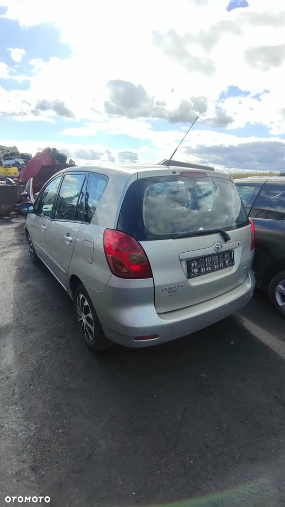 TOYOTA COROLLA Verso E12 2002 2.0 D-4D 90 KM 1CD-FTV - 3