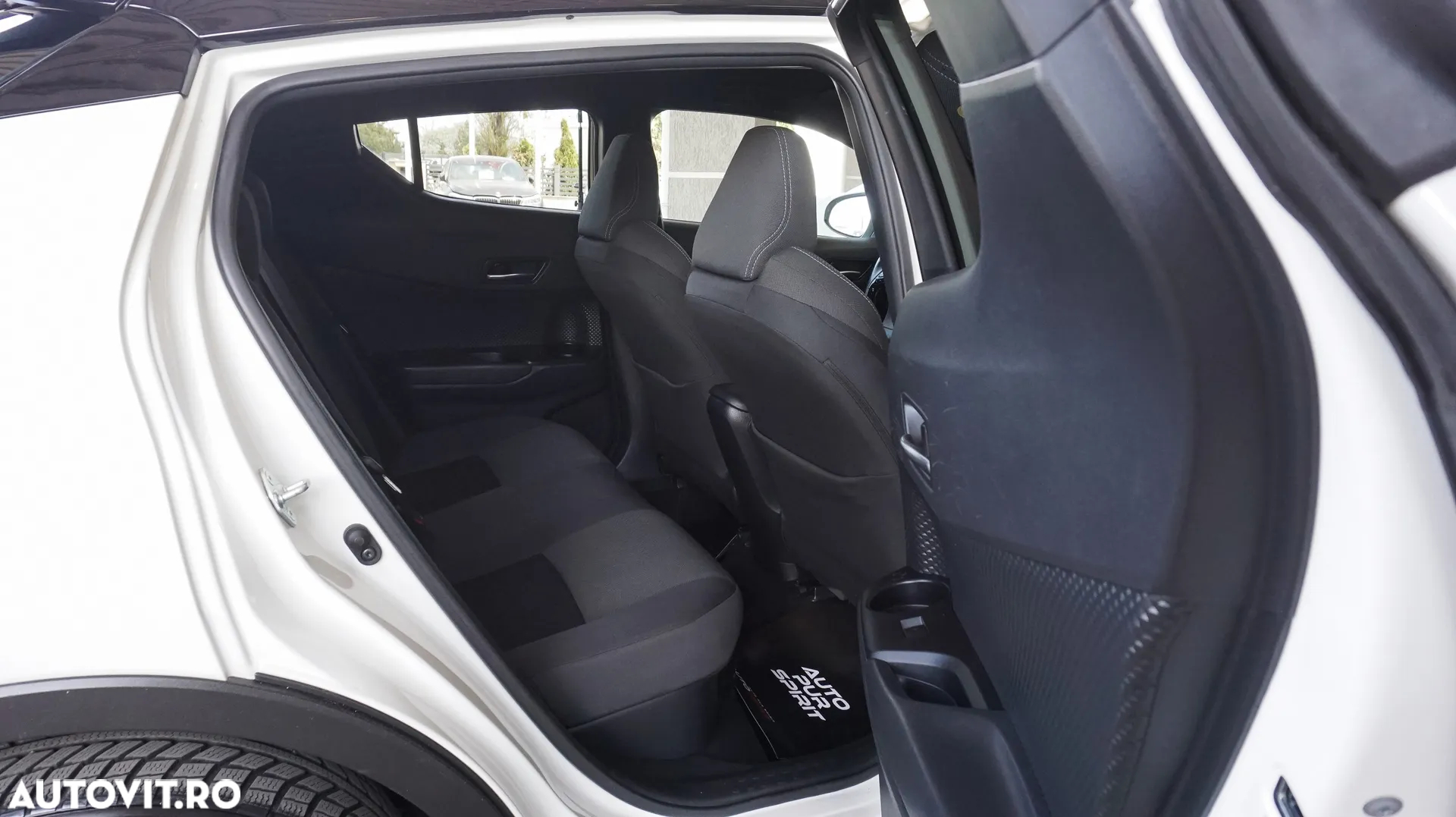 Toyota C-HR - 30