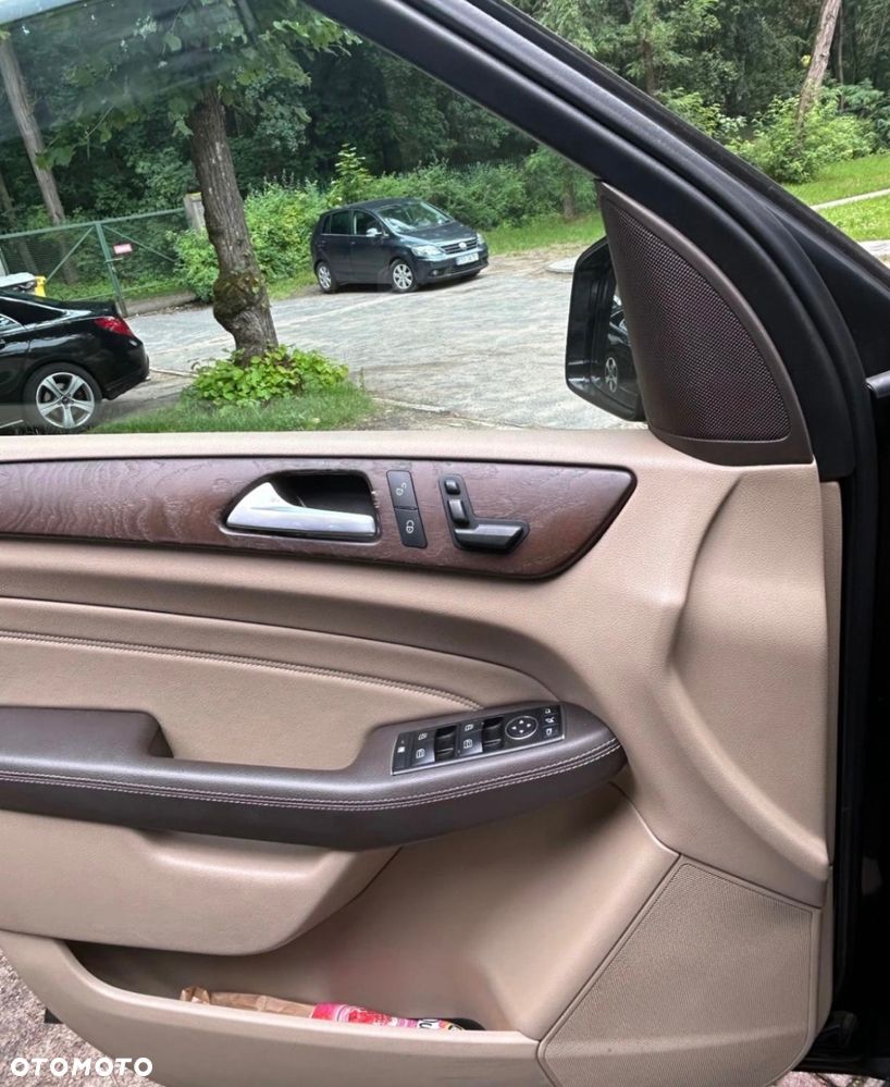 Mercedes-Benz ML 350 BlueTec 4-Matic - 14