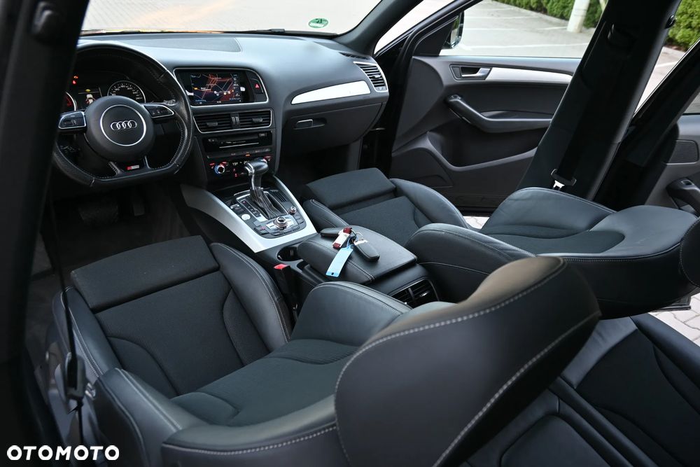 Audi Q5 2.0 TDI Quattro S tronic design - 33
