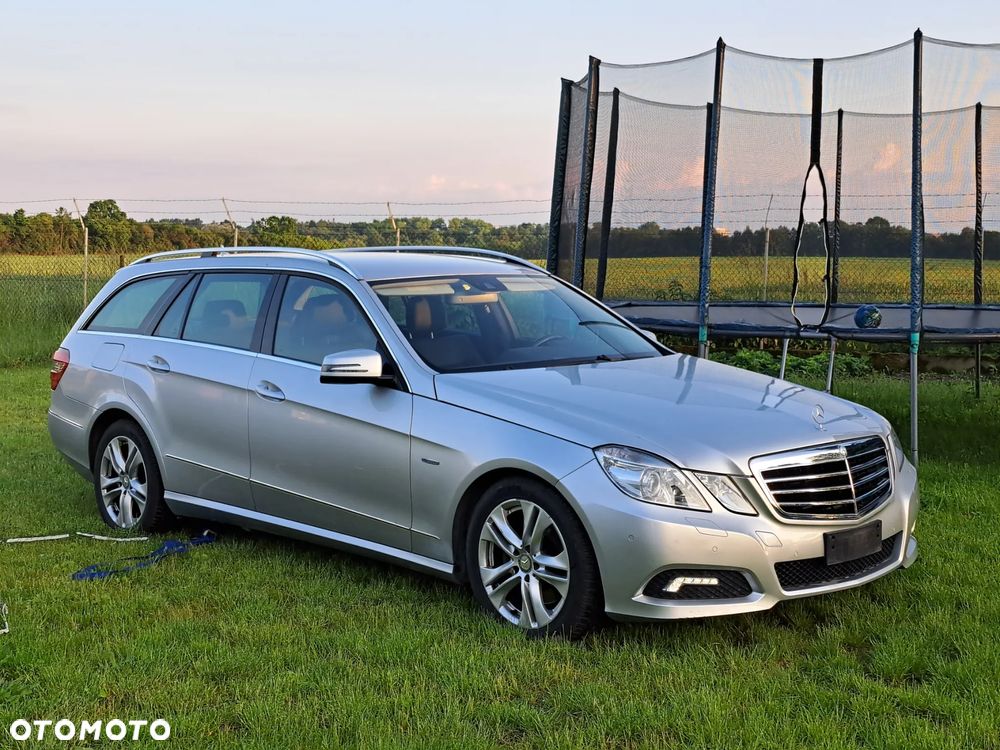 Mercedes-Benz Klasa E 350 CDI DPF 4Matic BlueEFFICIENCY 7G-TRONIC Avantgarde - 7