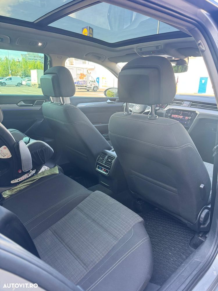Volkswagen Passat - 15