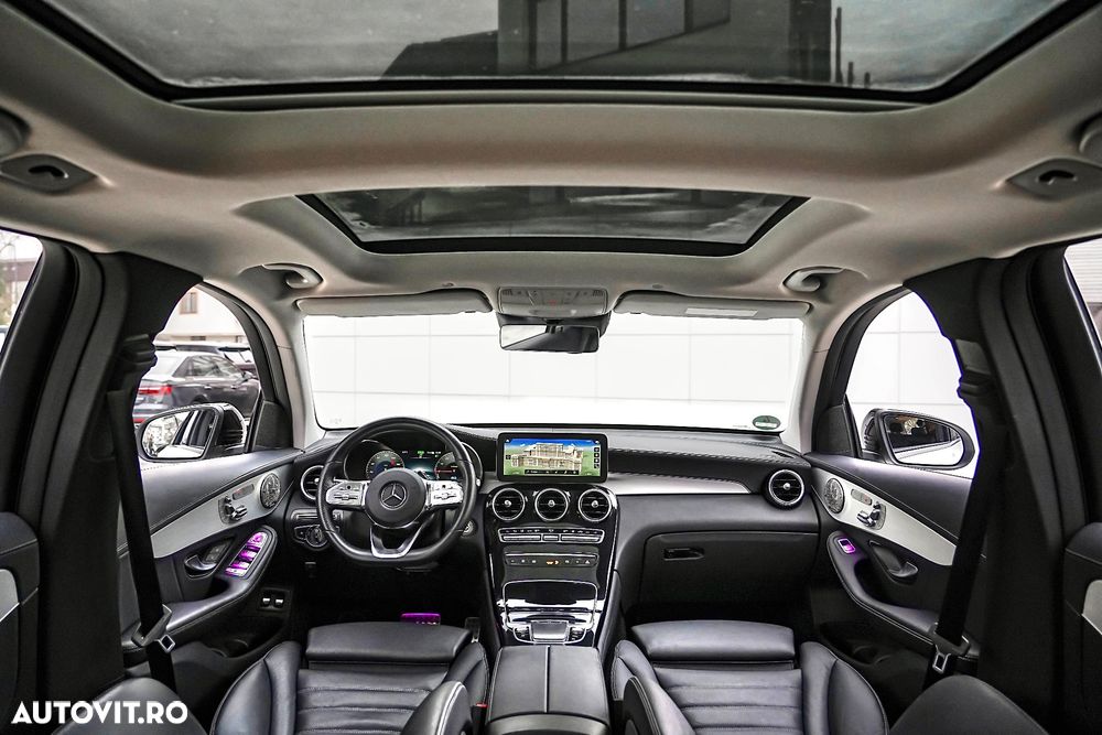 Mercedes-Benz GLC 300 e 4MATIC - 24