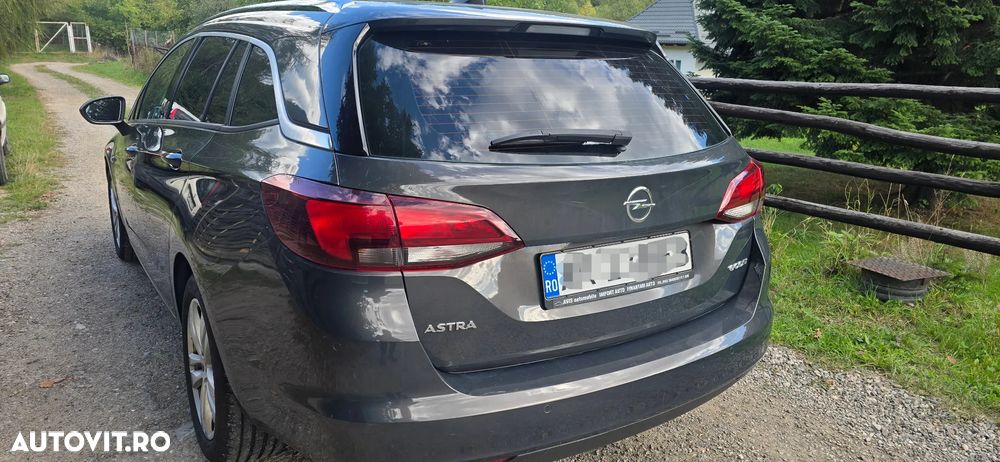 Opel Astra 1.6 CDTI ECOTEC Start/Stop Cosmo - 5