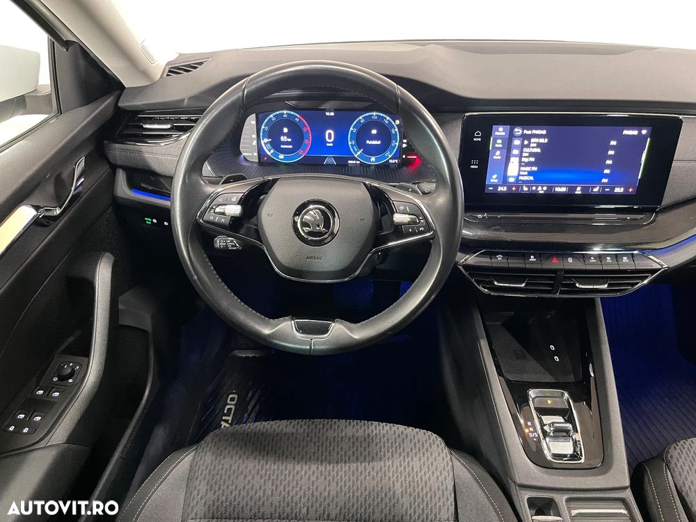 Skoda Octavia 2.0 TDI DSG Style - 6