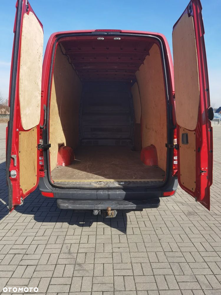 Mercedes-Benz Sprinter - 11